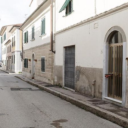 リヴォルノLa Casa Di Nonno Roberto By Rentbeatアパートメント エクステリア 写真