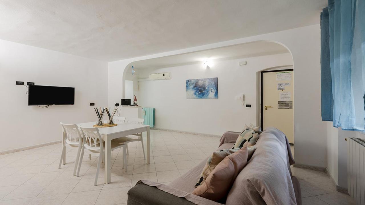 リヴォルノLa Casa Di Nonno Roberto By Rentbeatアパートメント エクステリア 写真